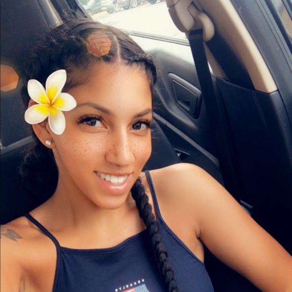 Meet your Posher, Emma - Picture 1 of 1